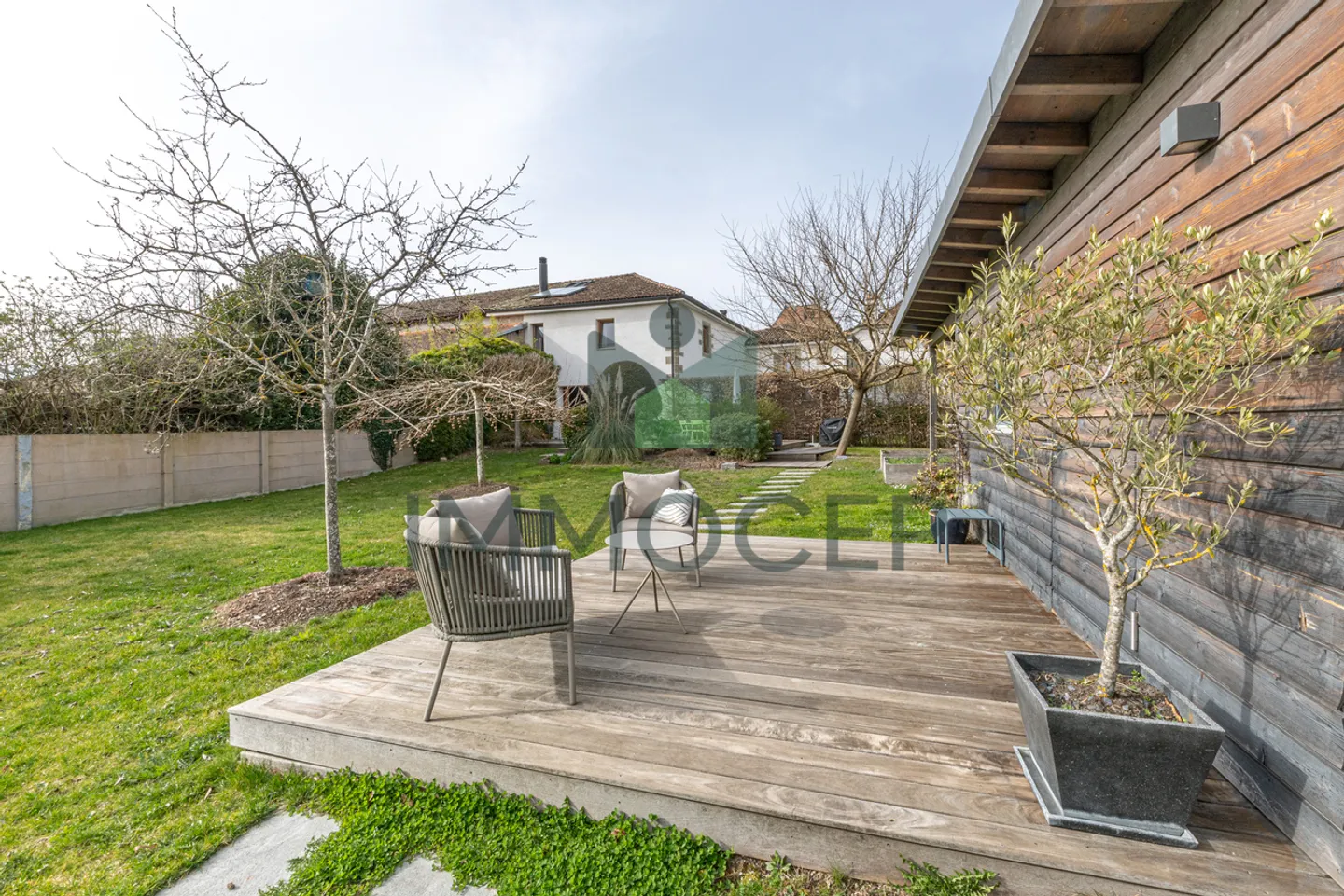 Rare: Beautiful Village House with approx. 225 m2 of living space in Russin - Photo 11 of 13