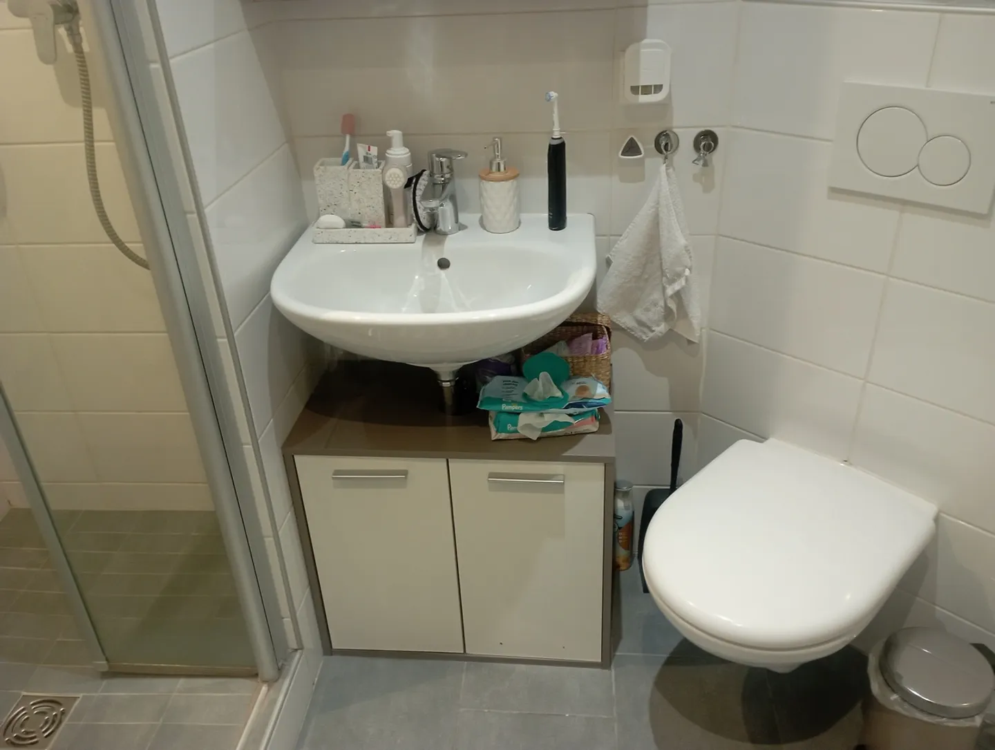 Charming 4-Room Apartment - Photo 6 of 12