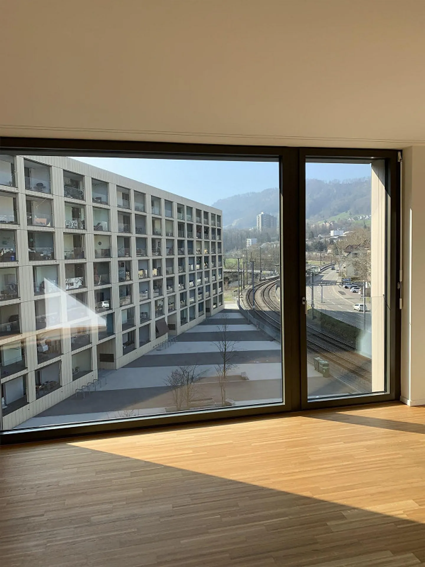 Beautiful 3.5 Room Apartment with a Dream Large Balcony - Photo 1 of 7