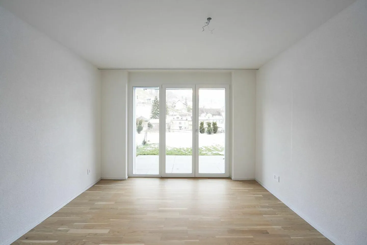 Modern 3.5-room apartment with style and comfort on the ground floor - Photo 6 of 8