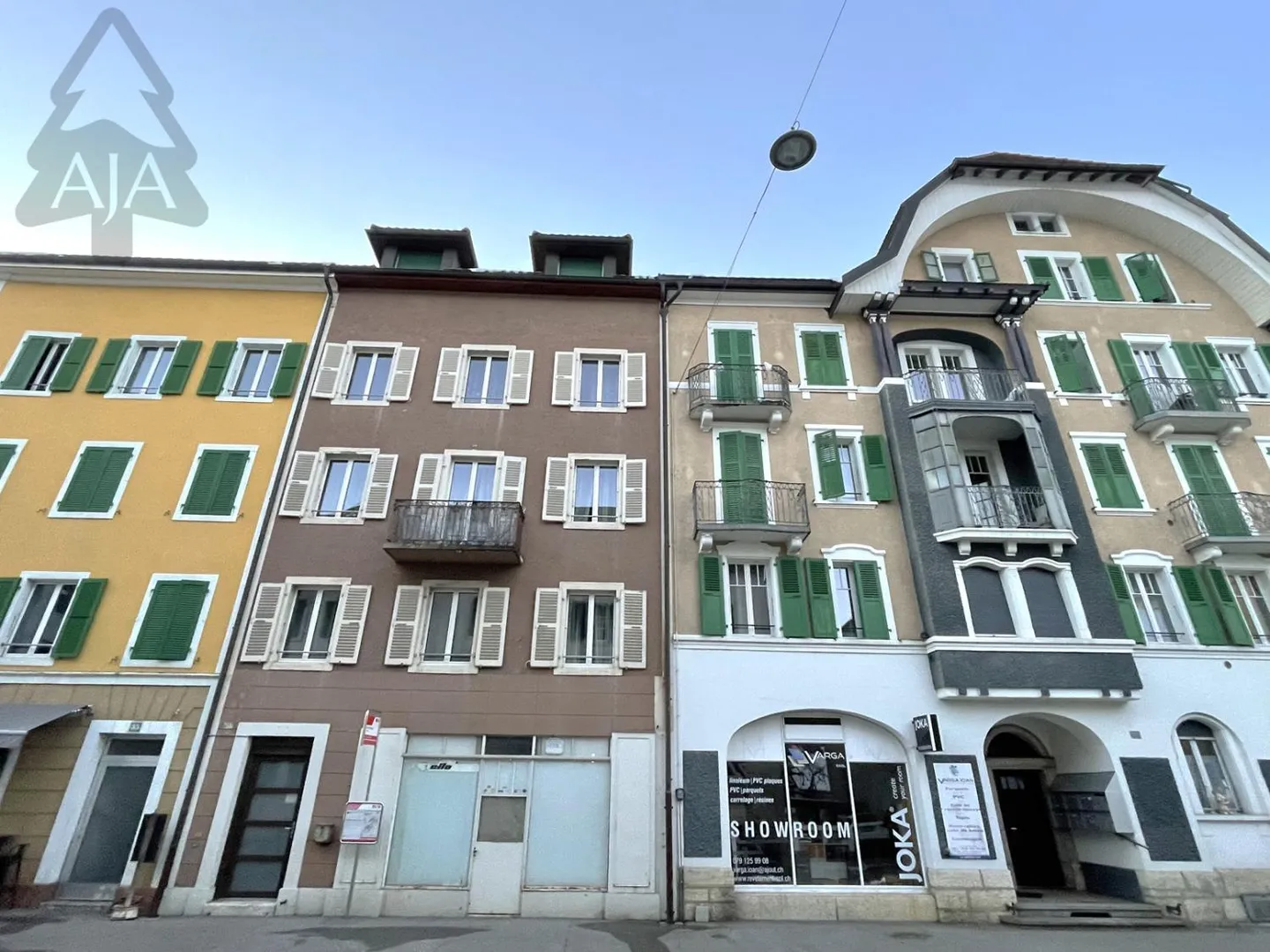 Immeuble résidentiel à Saint-Imier - Photo 1 sur 15