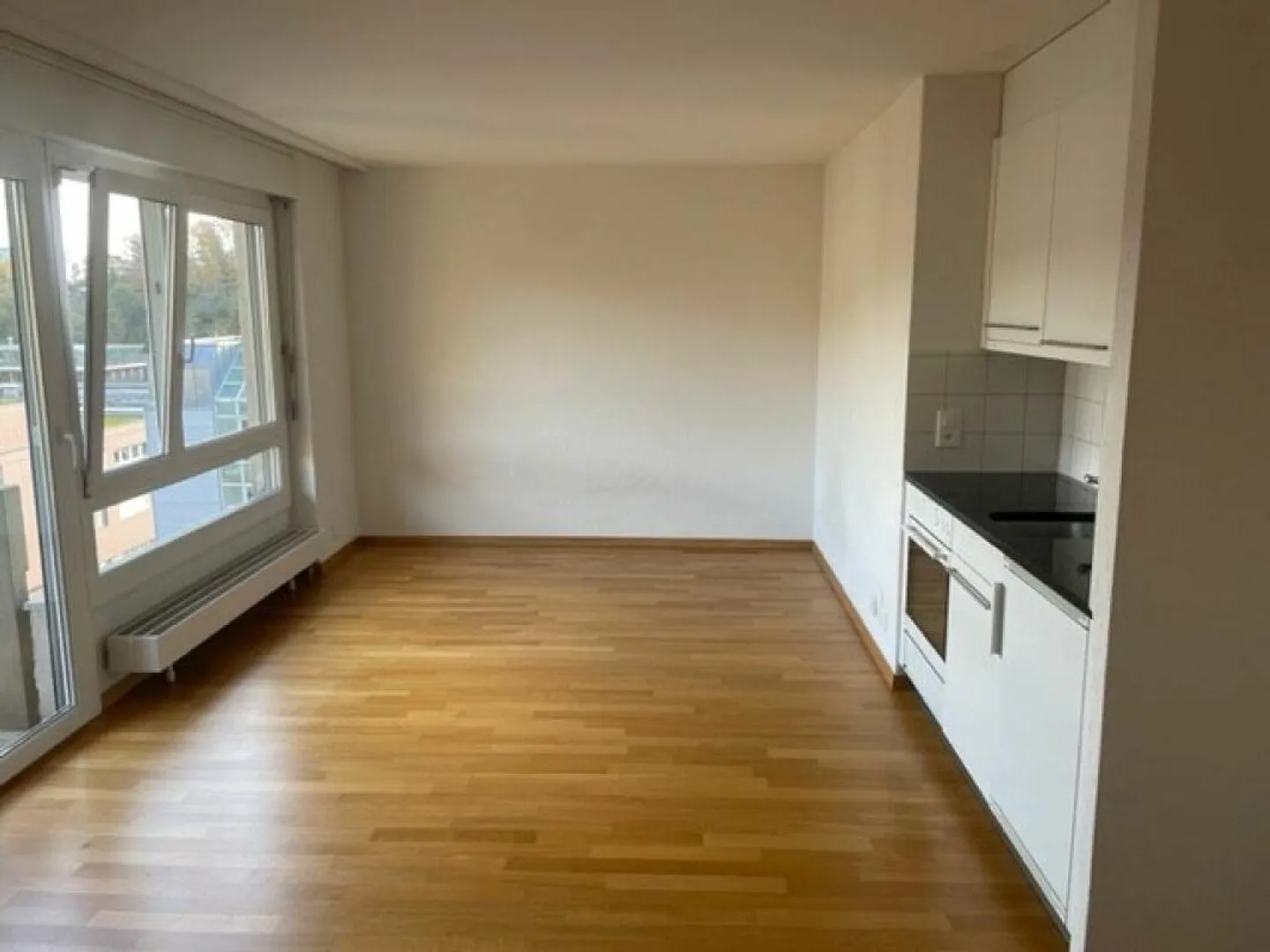 1 Room Apartment on the 4th Floor - Photo 2 of 6