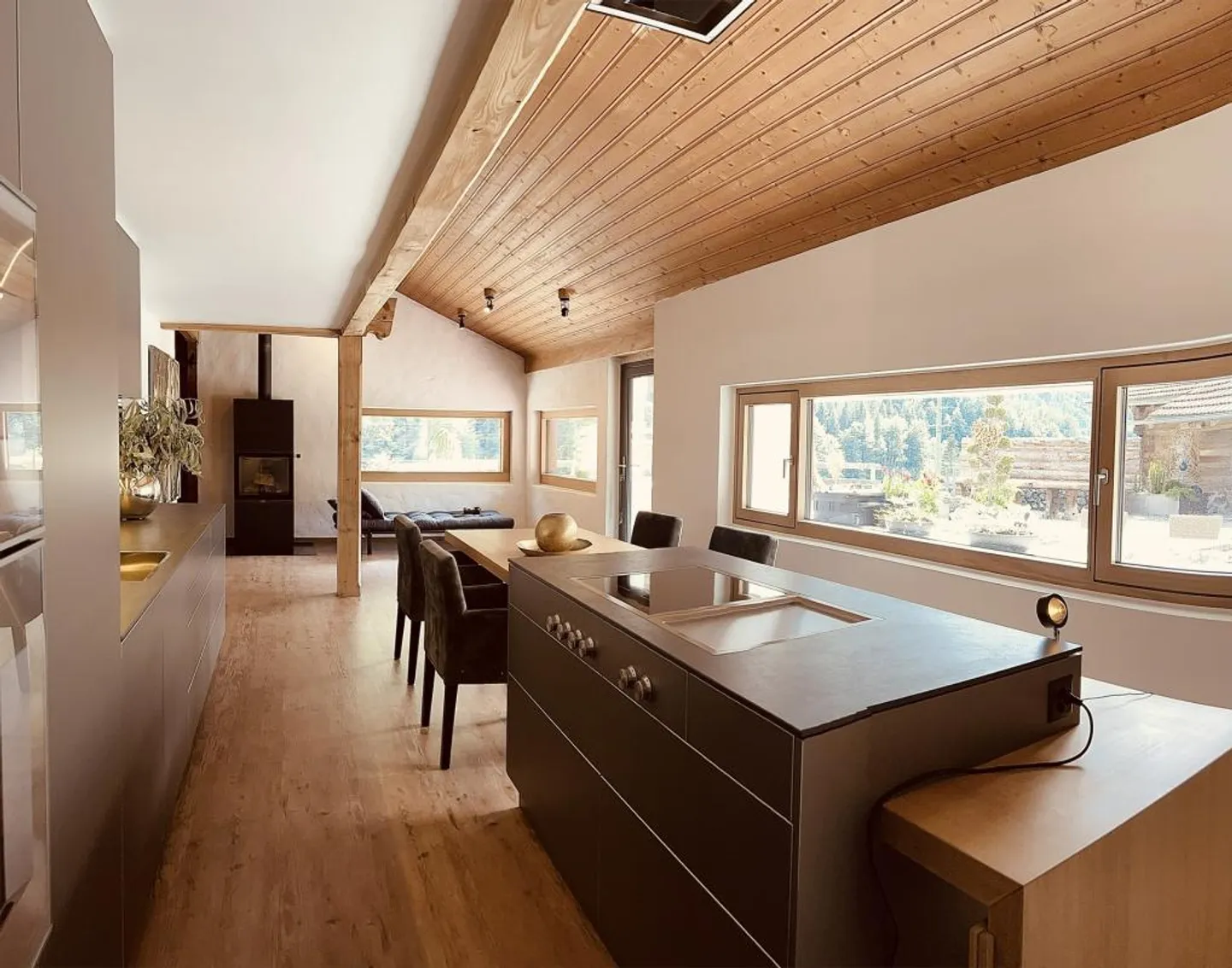 Oasis in the Bernese Oberland - Photo 6 of 18