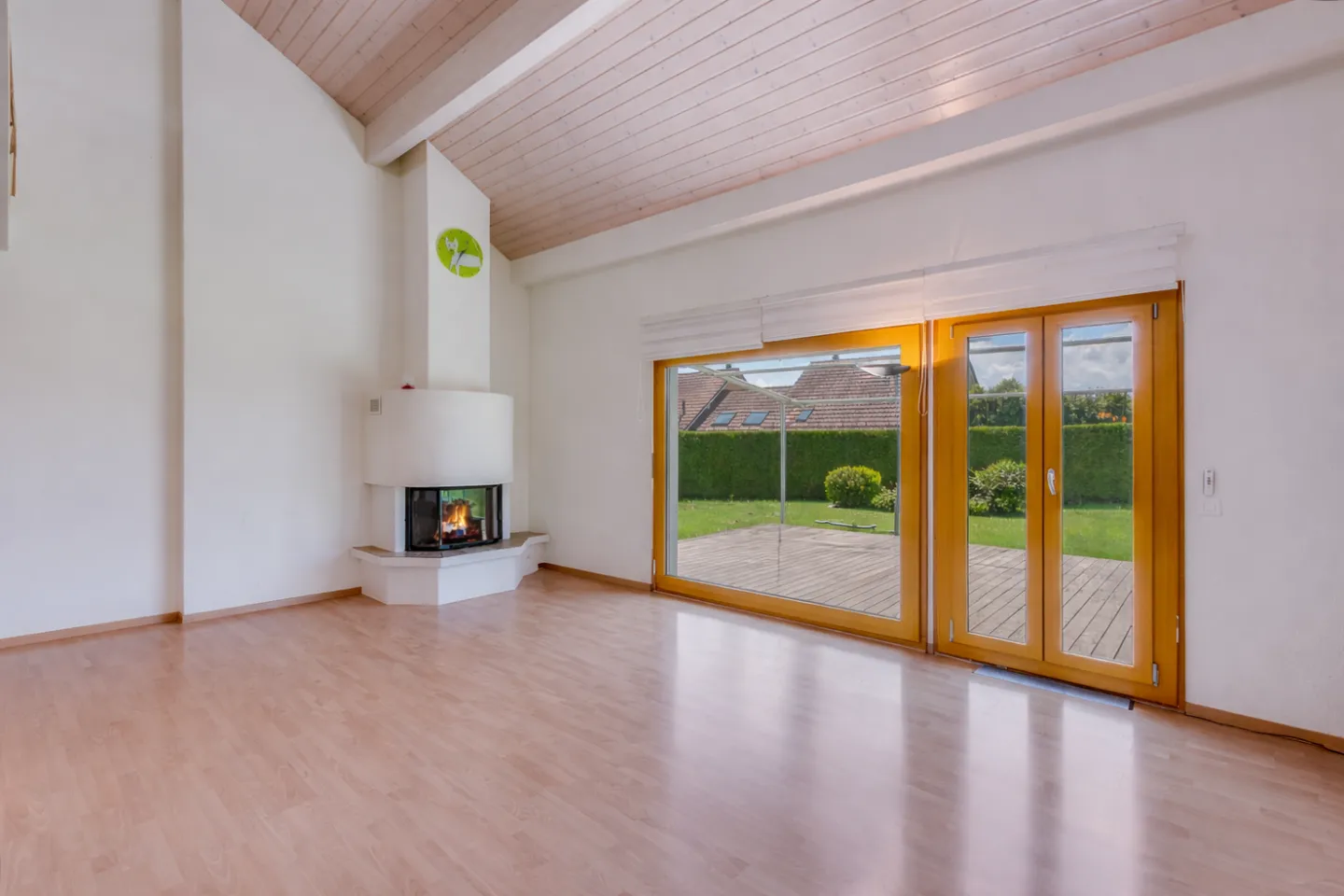 7.5 Room House - Photo 1 of 10