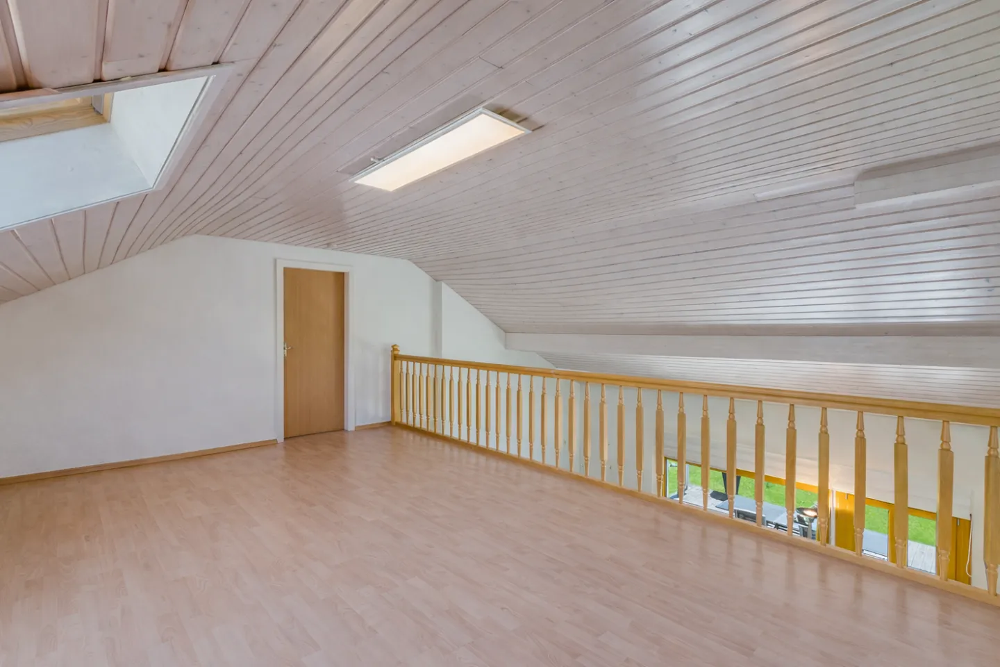 7.5 Room House - Photo 3 of 10