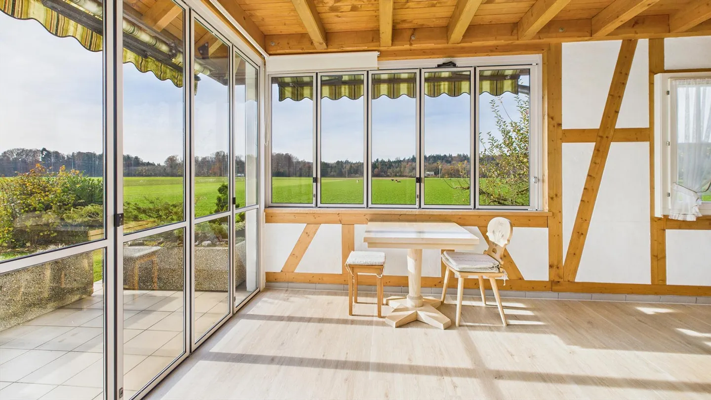 Detached Country House with a View - Photo 8 of 10