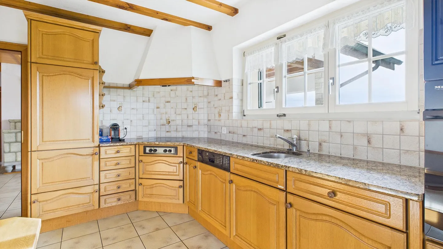 Detached Country House with a View - Photo 9 of 10