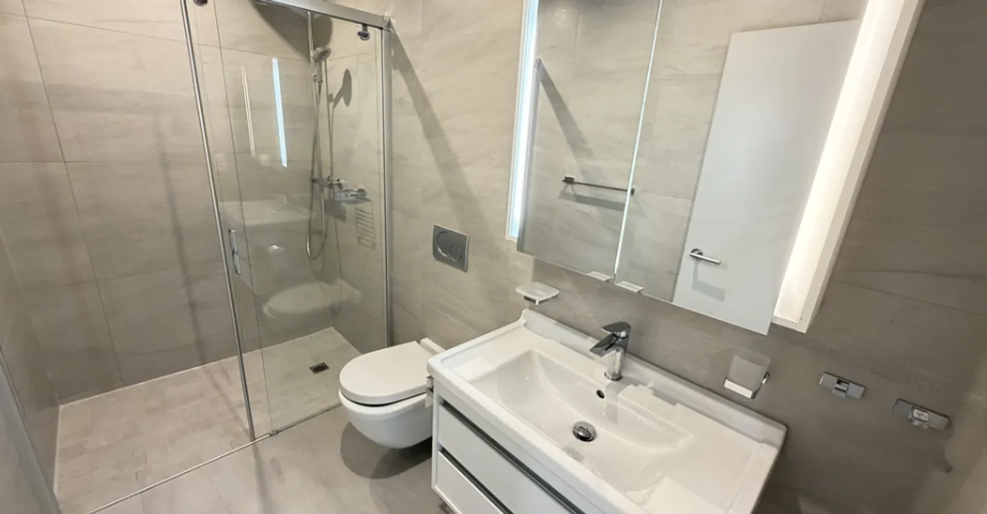 Maison Familiale Élégante à Courrendlin - Photo 9 sur 12