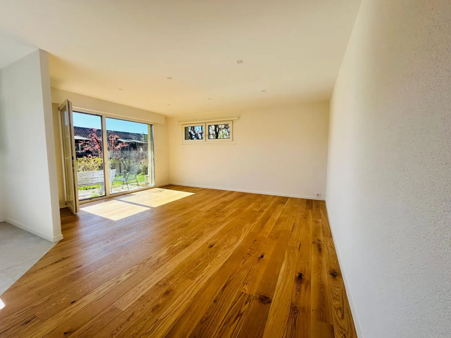 New, bright 2.5-room apartment on the ground floor with garden - Photo 5 of 7