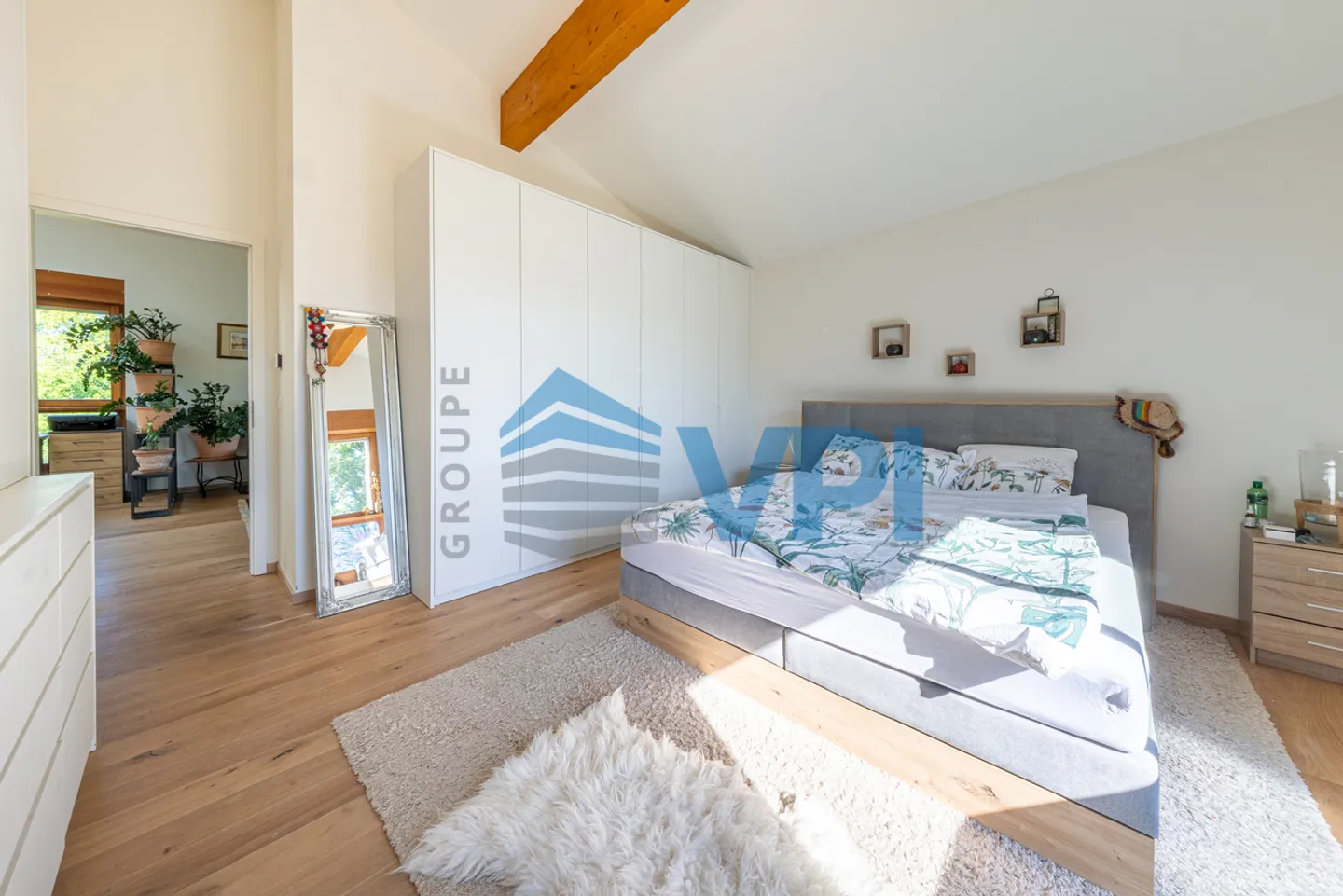 Modern Duplex Apartment with Garden - Photo 12 of 13