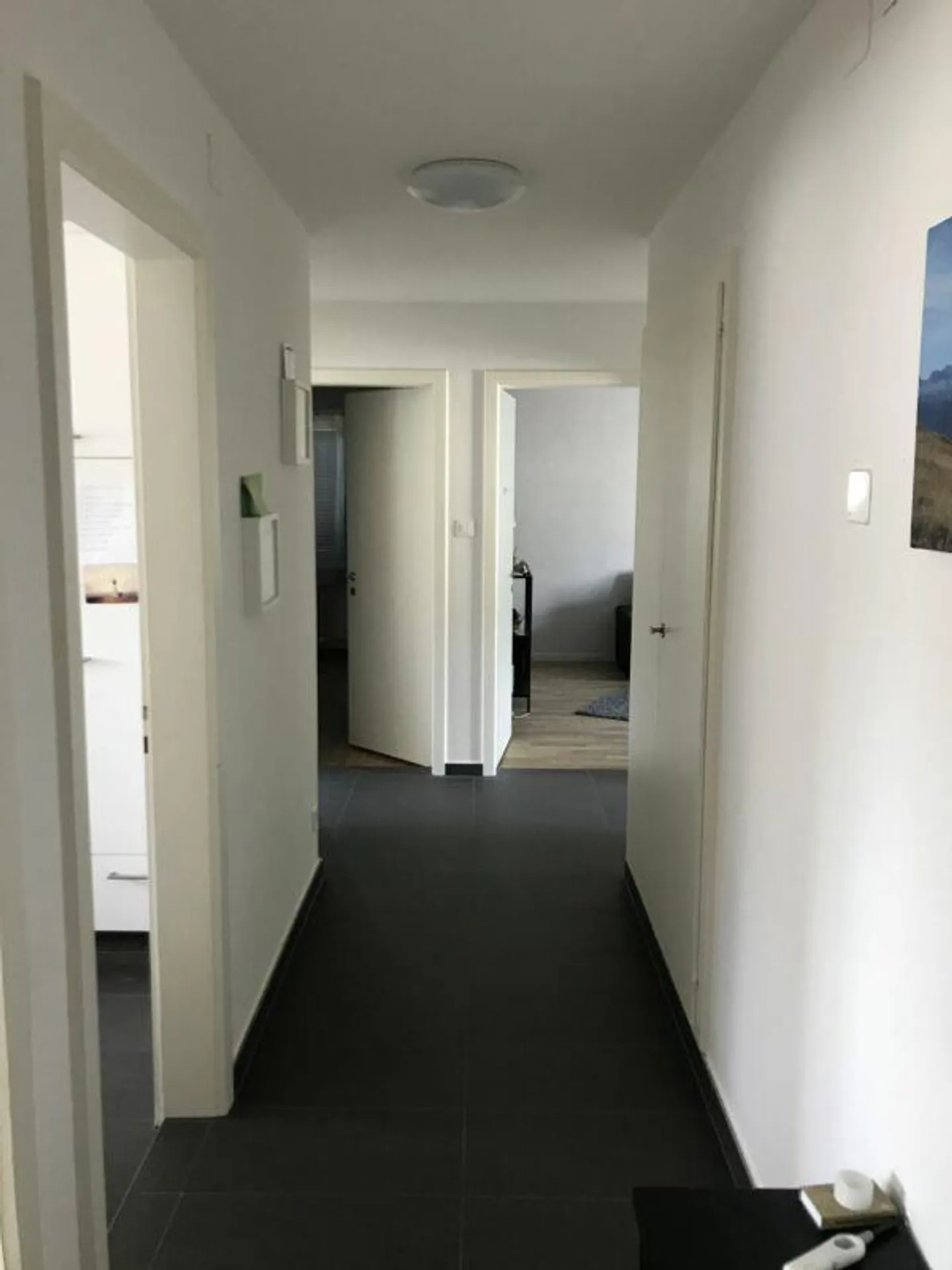 Appartement 4.0 pièces fraîchement rénové avec balcon - Photo 5 sur 5