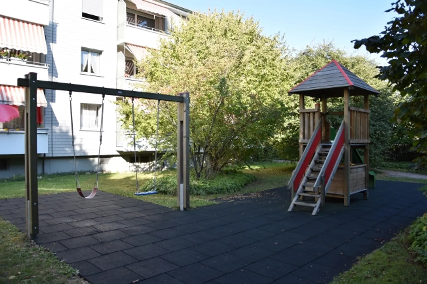 Votre nouveau chez-vous dans un emplacement central ! - Photo 2 sur 8