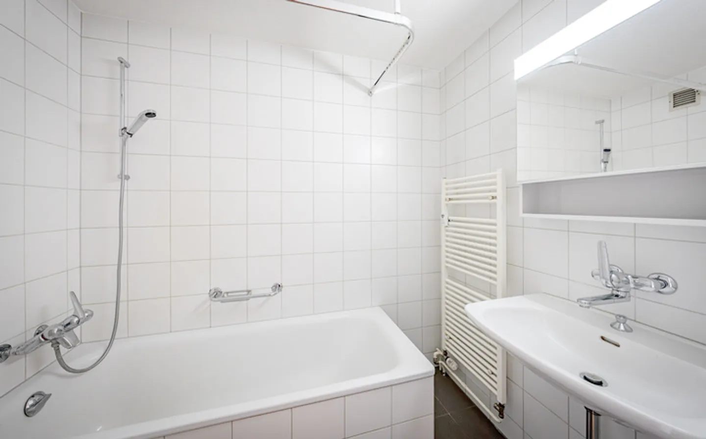 ATTRACTIVE INVESTMENT IN BRUDERHOLZ - Photo 5 of 8