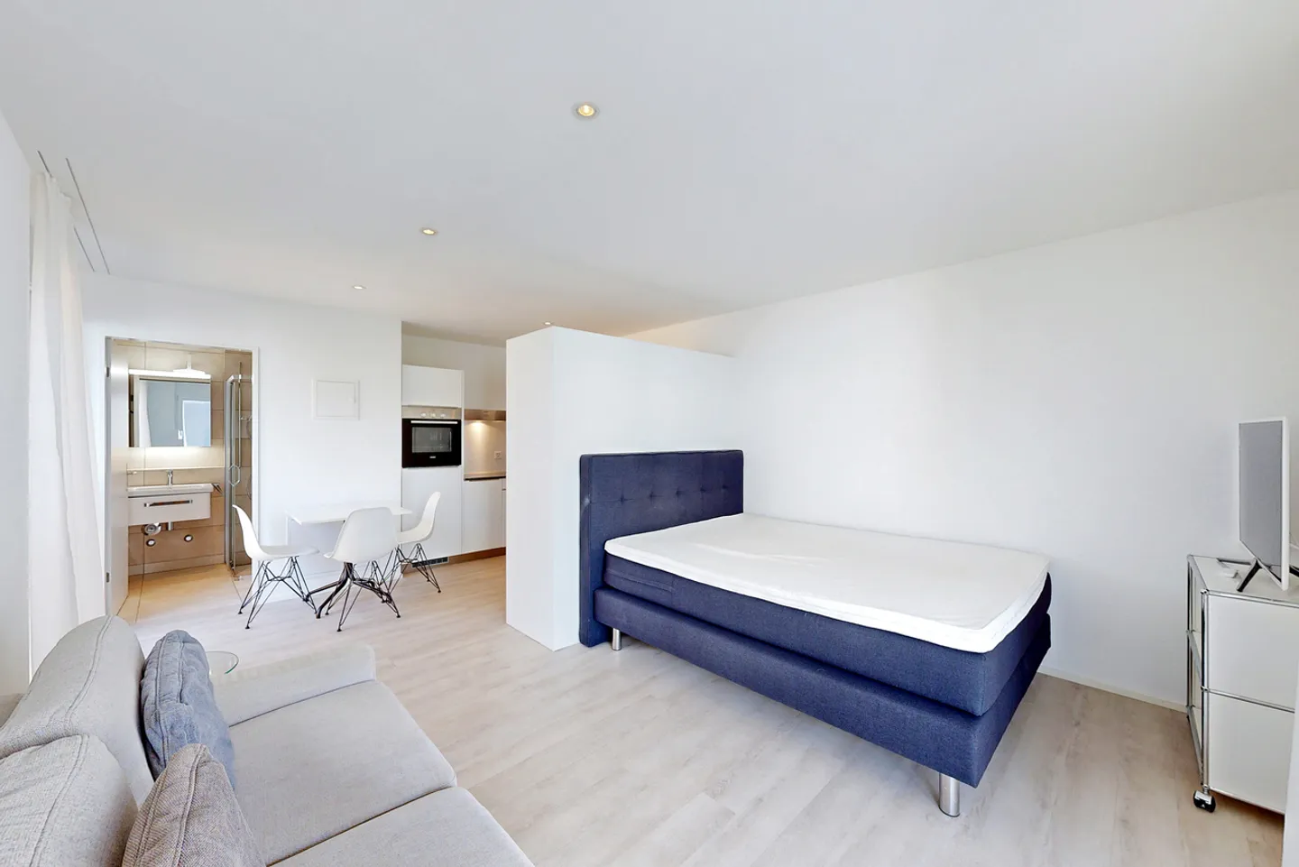 Furnished Modern Apartment in Zurich Altstetten - Rent without Deposit! - Photo 2 of 9