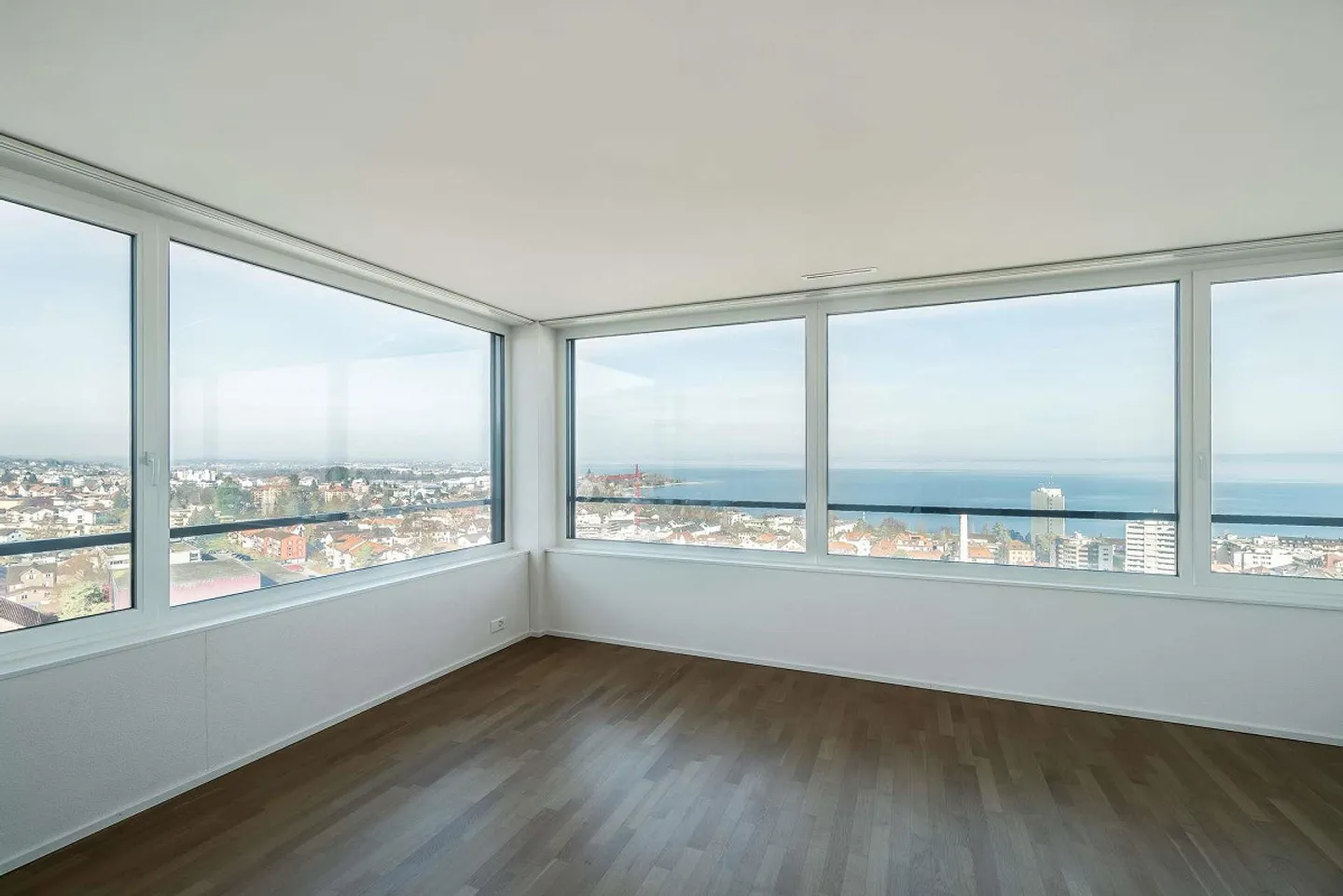 Vivere esclusivo vicino al lago - Foto 3 di 10