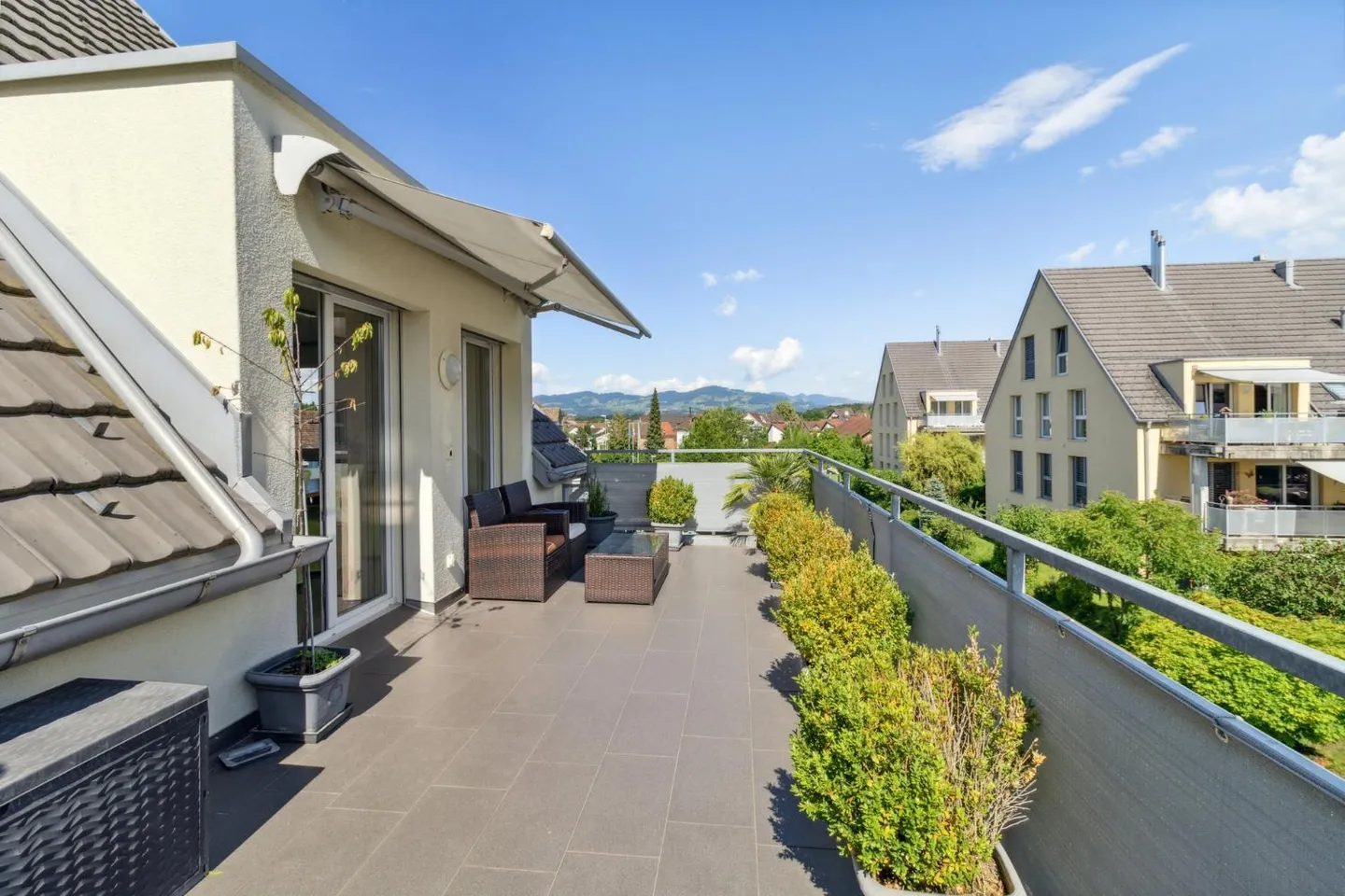 Stilvolles Duplex mit Terrasse - Foto 7 von 8