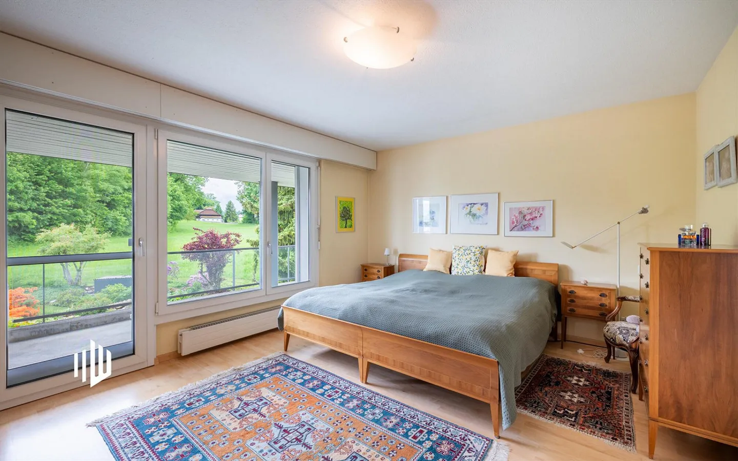 ImmoWyss - Vivre avec Style : Villa dans le Vert avec Parc et Piscine - Photo 5 sur 8