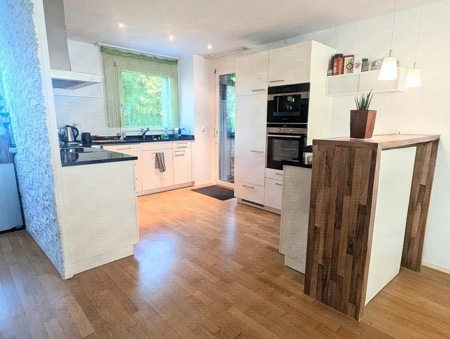 Grosszügige 3.5 Zimmer Wohnung - Foto 2 von 7