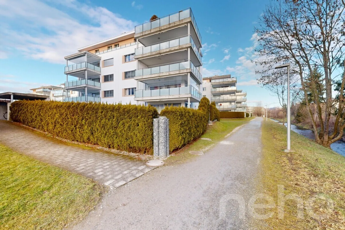 Spacious 5.5-room penthouse apartment with lift directly into the apartment - Photo 1 of 12
