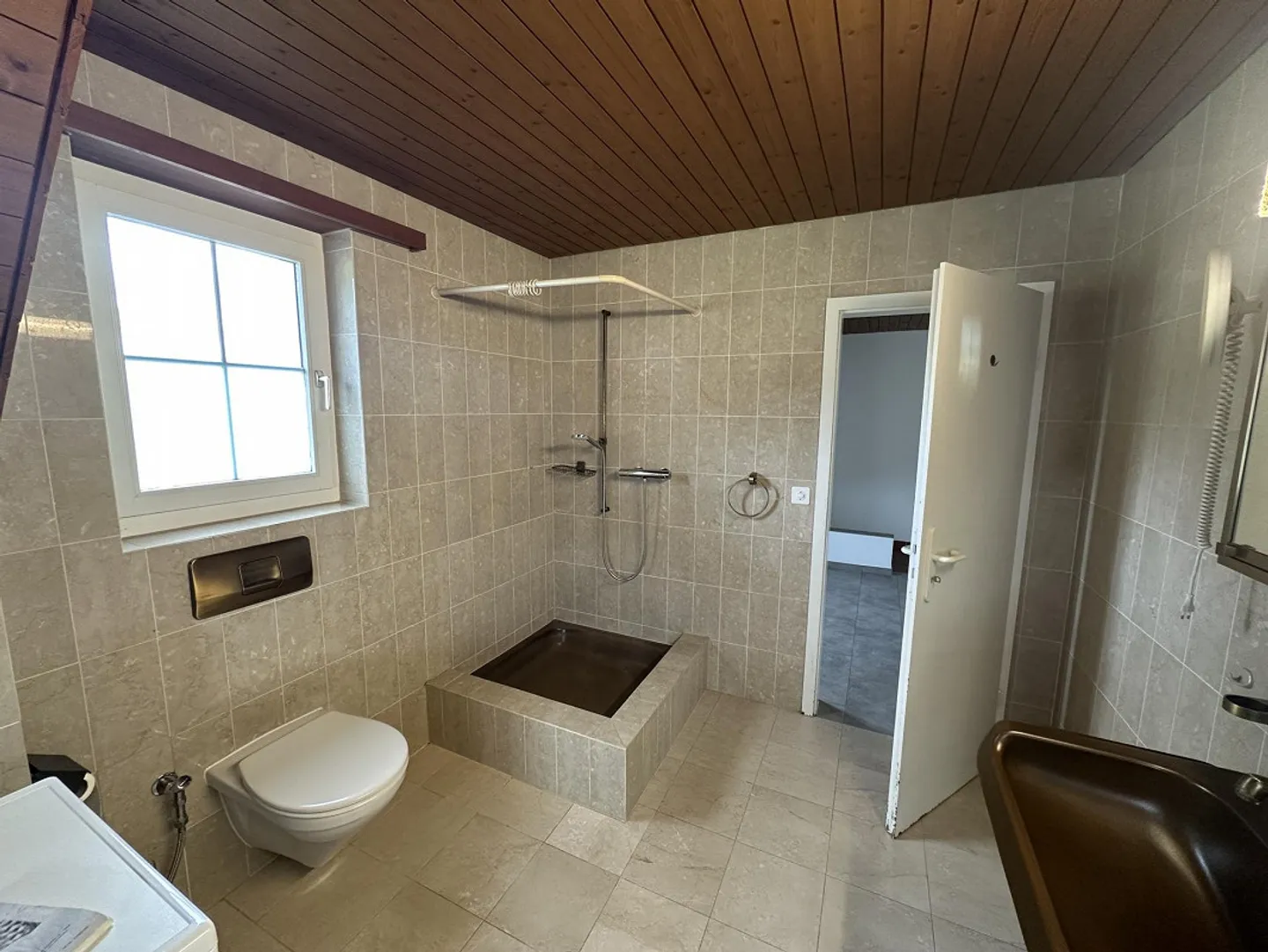 Appartamento mansardato di 3,5 stanze in affitto - Foto 6 di 7