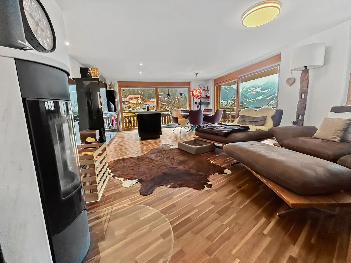 Chalet moderne avec vues imprenables - Photo 3 sur 12