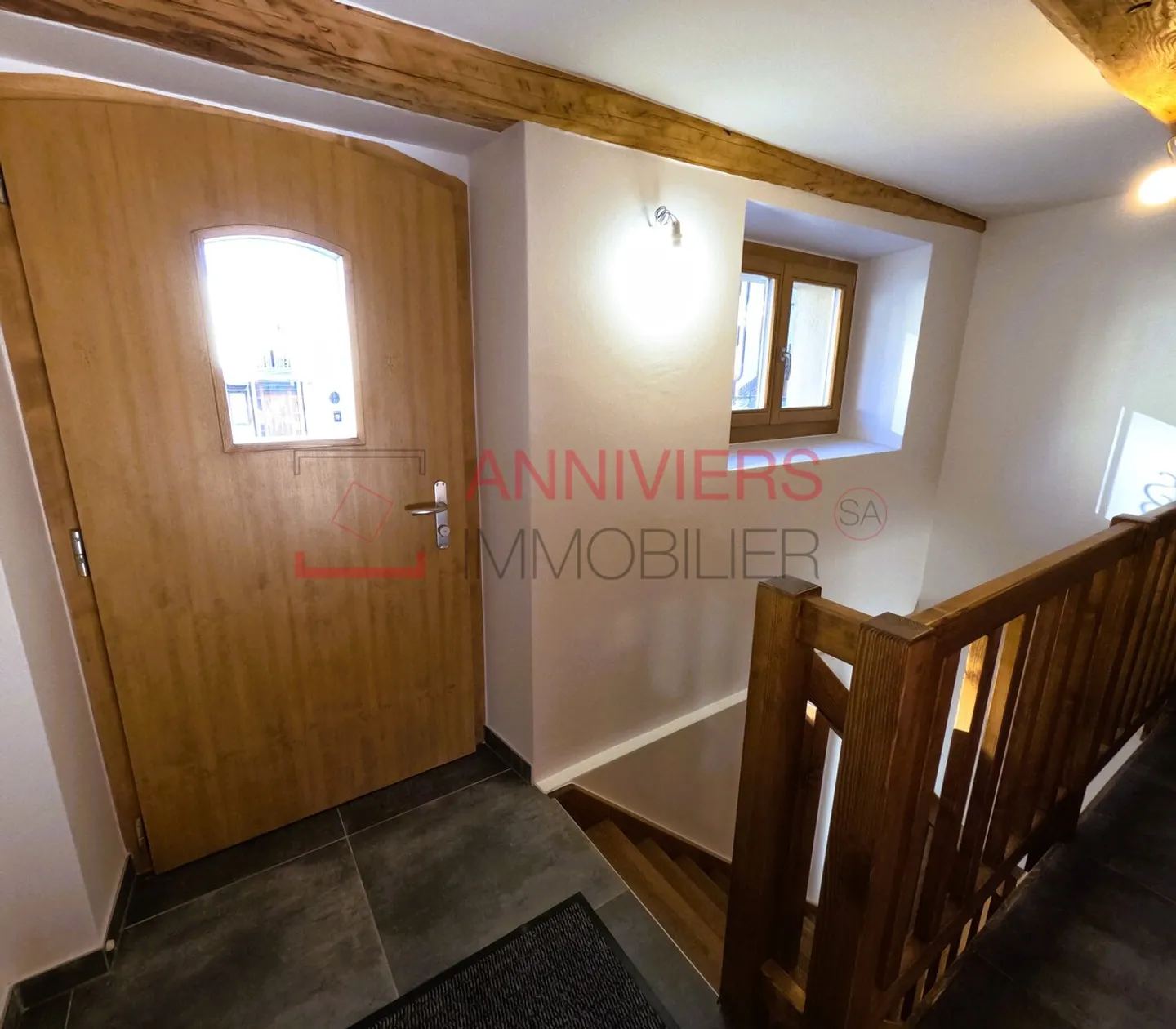 Charmant appartement de 3.5 pces entièrement rénové au cœur de Vissoie - Photo 6 sur 26