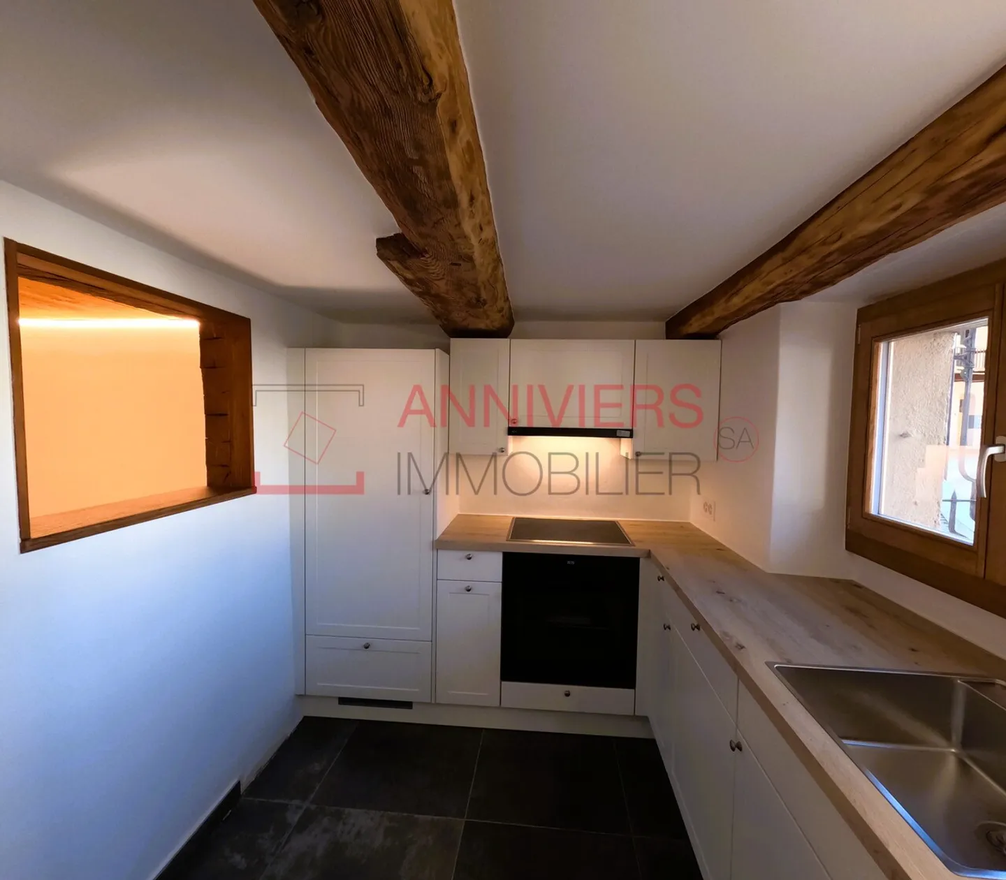 Charmant appartement de 3.5 pces entièrement rénové au cœur de Vissoie - Photo 7 sur 26