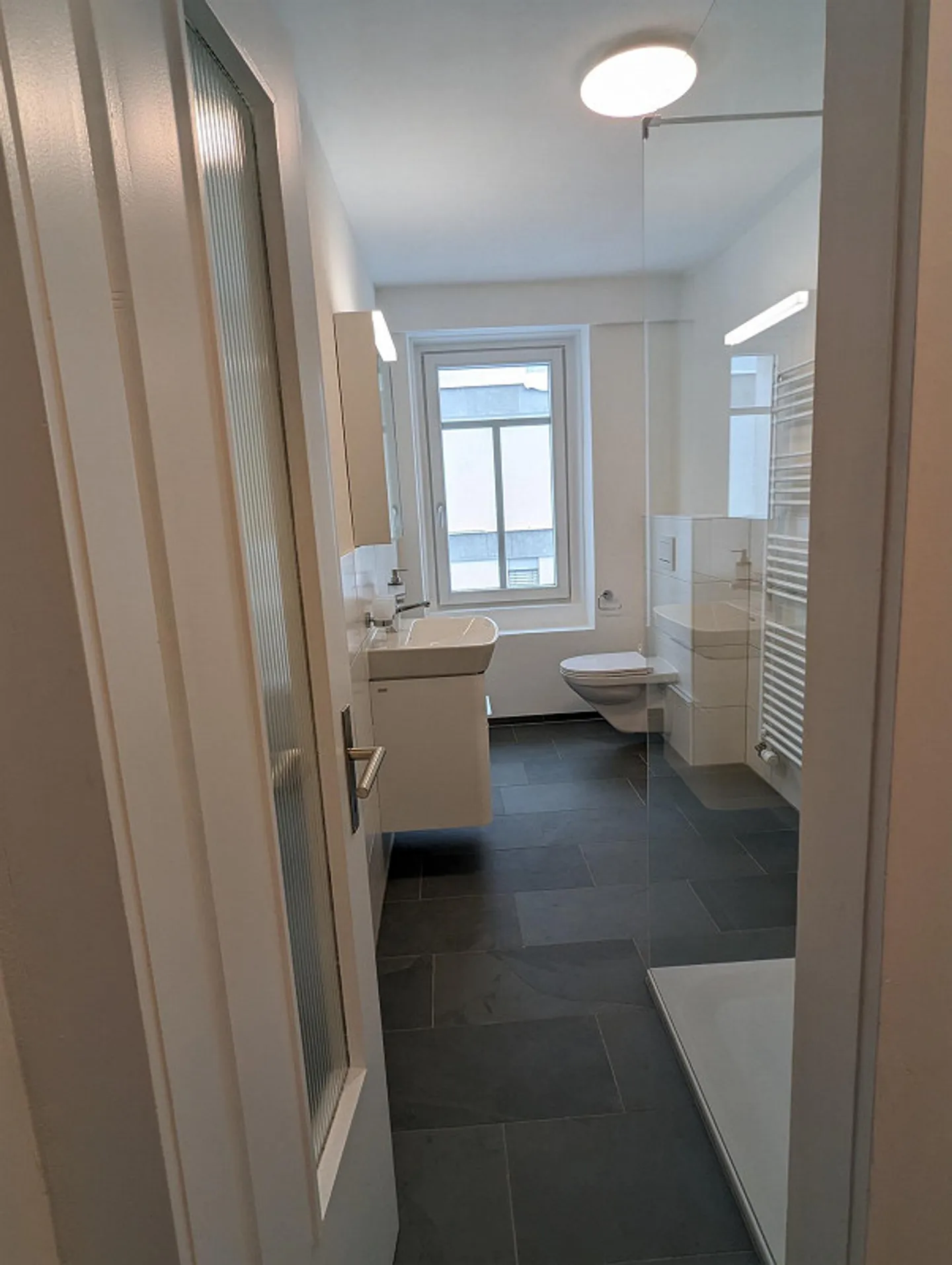 Temporarily for rent: Beautiful 4.5-room apartment in the heart of Davos - Photo 9 of 17