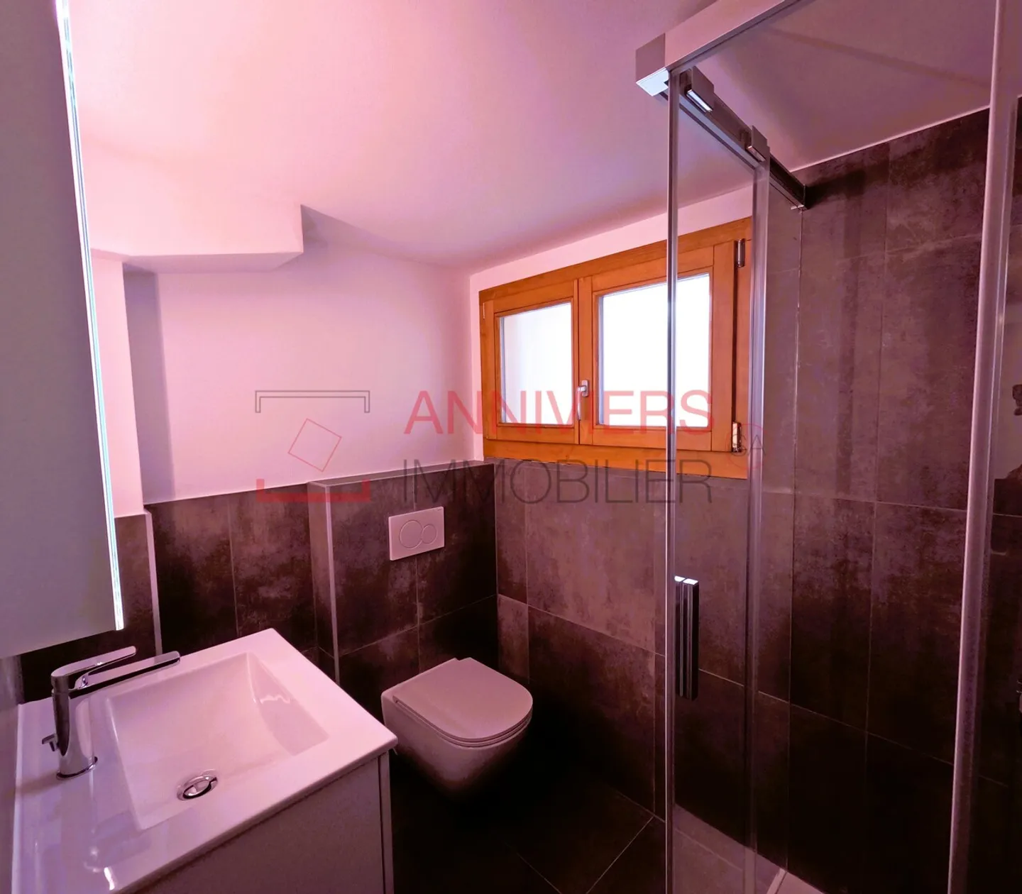 Charmant appartement de 3.5 pces entièrement rénové au cœur de Vissoie - Photo 10 sur 26