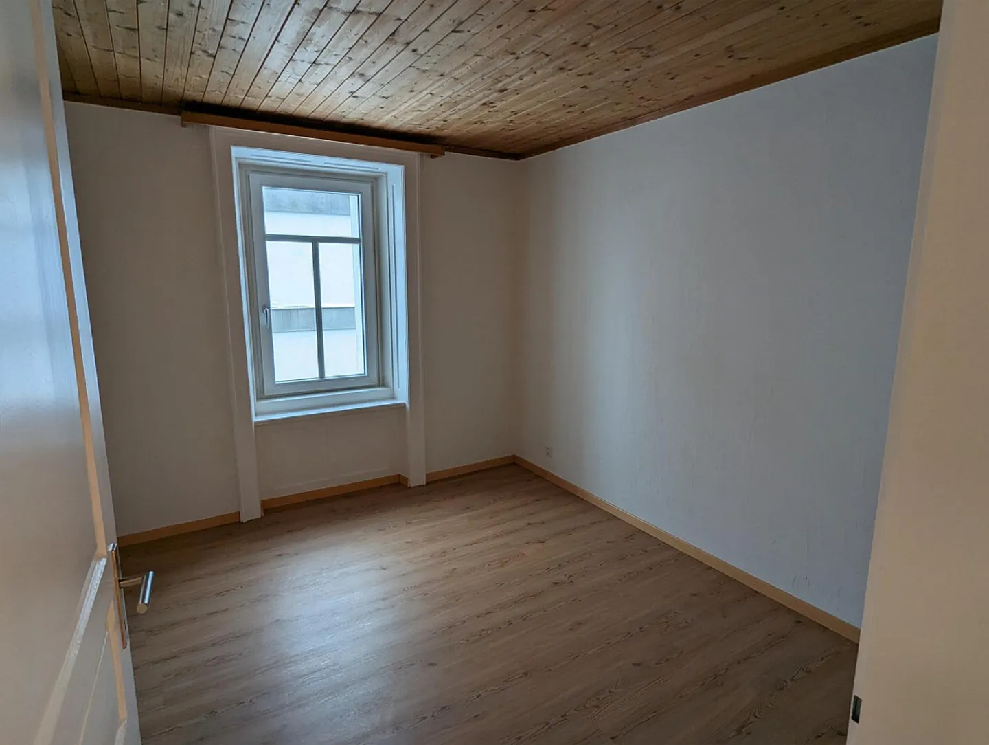 Temporarily for rent: Beautiful 4.5-room apartment in the heart of Davos - Photo 13 of 17