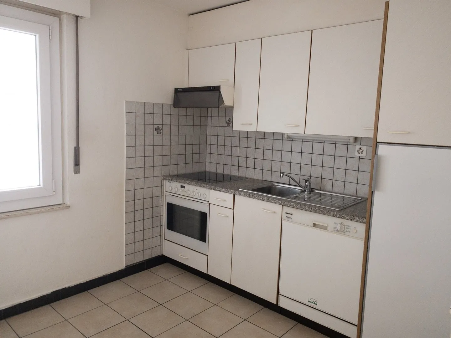 4.5 Room Apartment - Photo 1 of 6