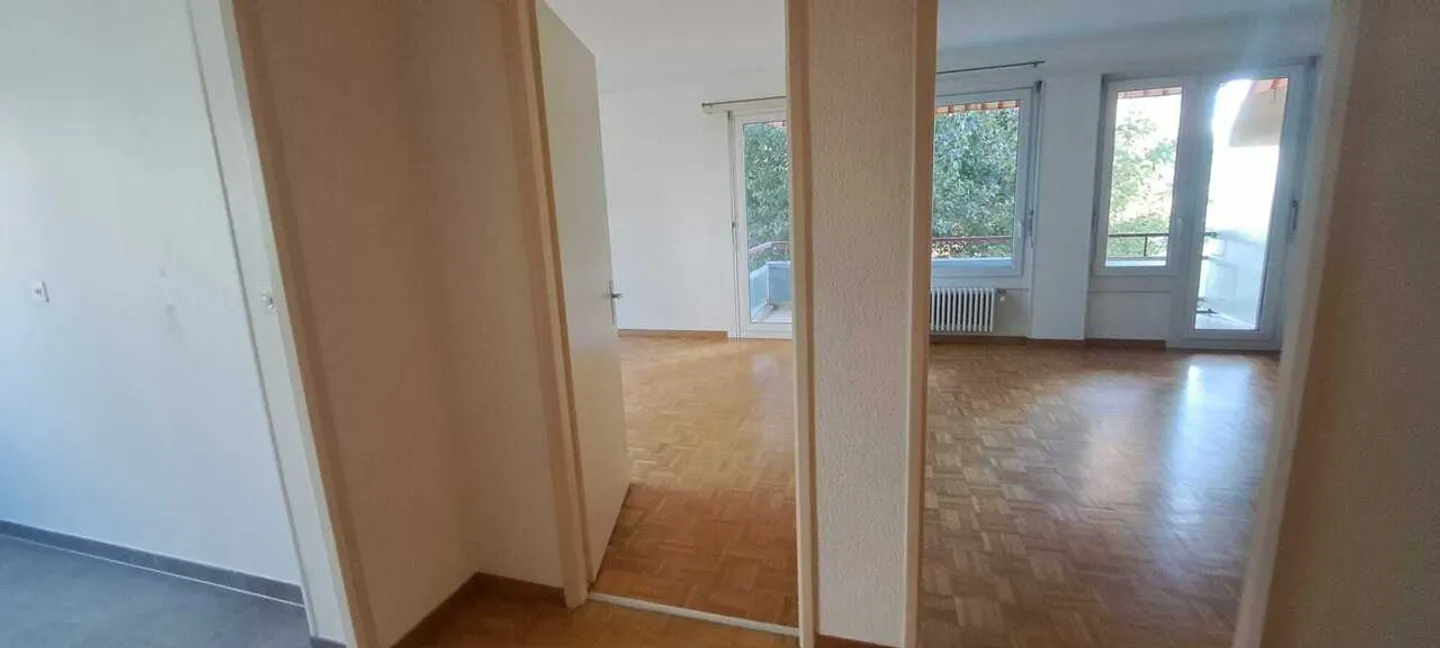 Large 2.5 rooms with balcony, EXCLUSIVITY - Photo 5 of 10