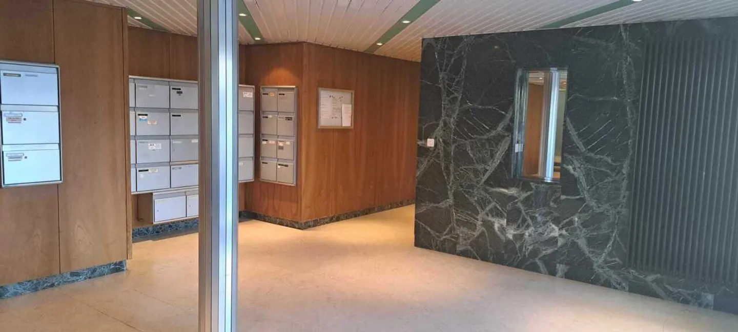 Large 2.5 rooms with balcony, EXCLUSIVITY - Photo 9 of 10