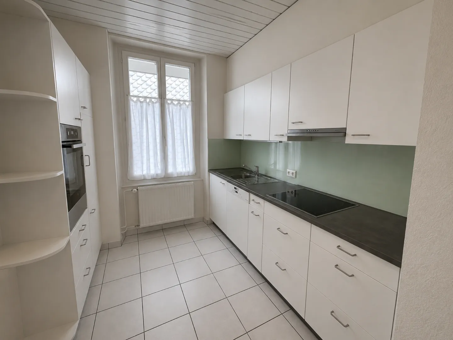 St-Imier, schöne 2,5-Zimmer-Wohnung im 2. Stock mit Balkon - Foto 1 von 6