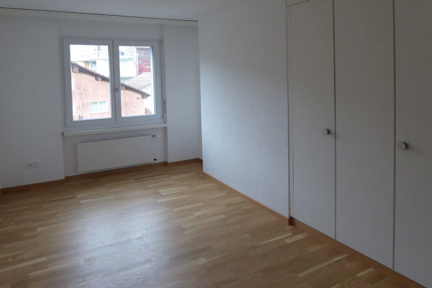 Affittiamo un appartamento 4½ locali quasi nuovo in una posizione bellissima e tranquilla - Foto 15 di 20