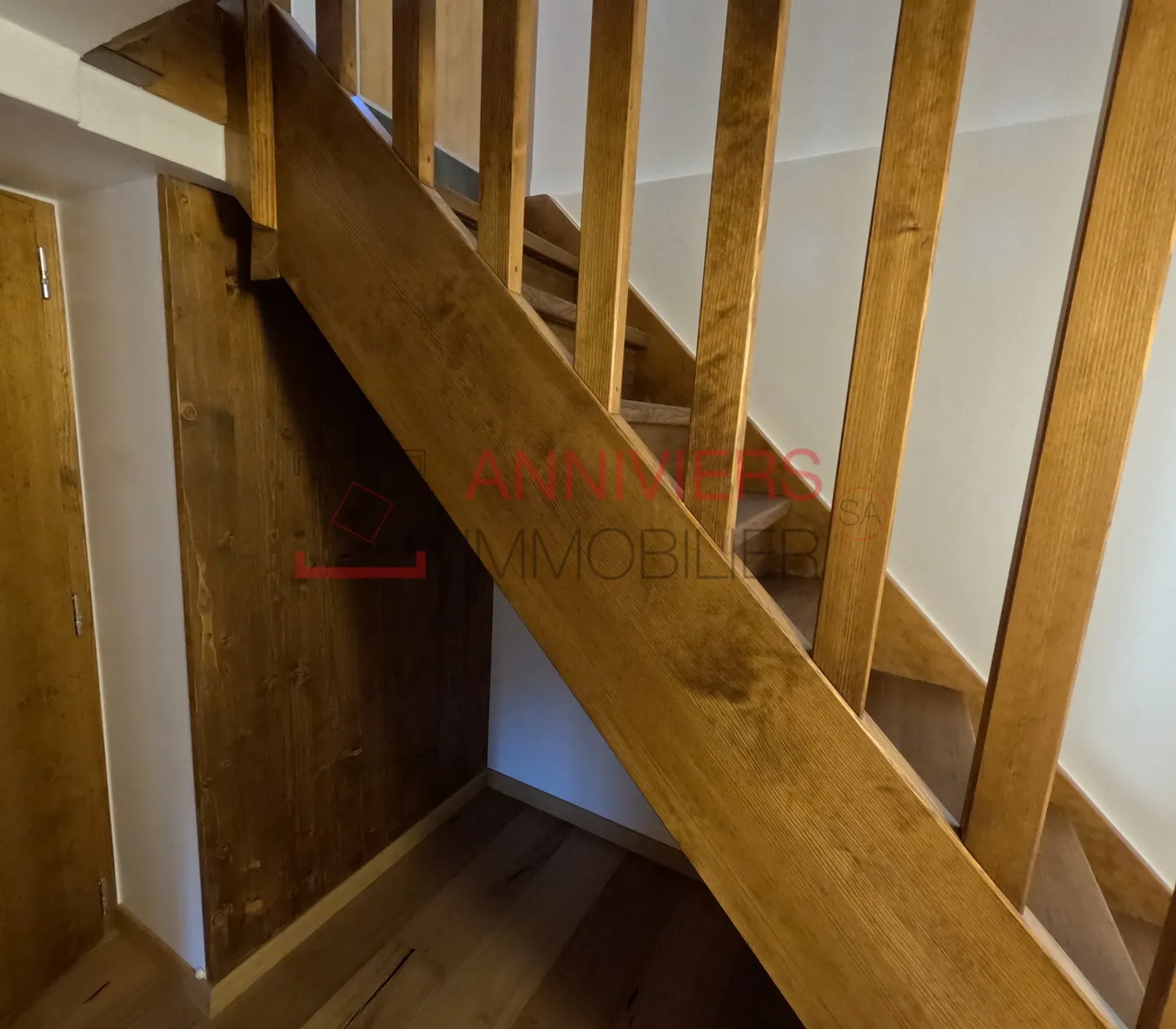 Charmant appartement de 3.5 pces entièrement rénové au cœur de Vissoie - Photo 18 sur 26