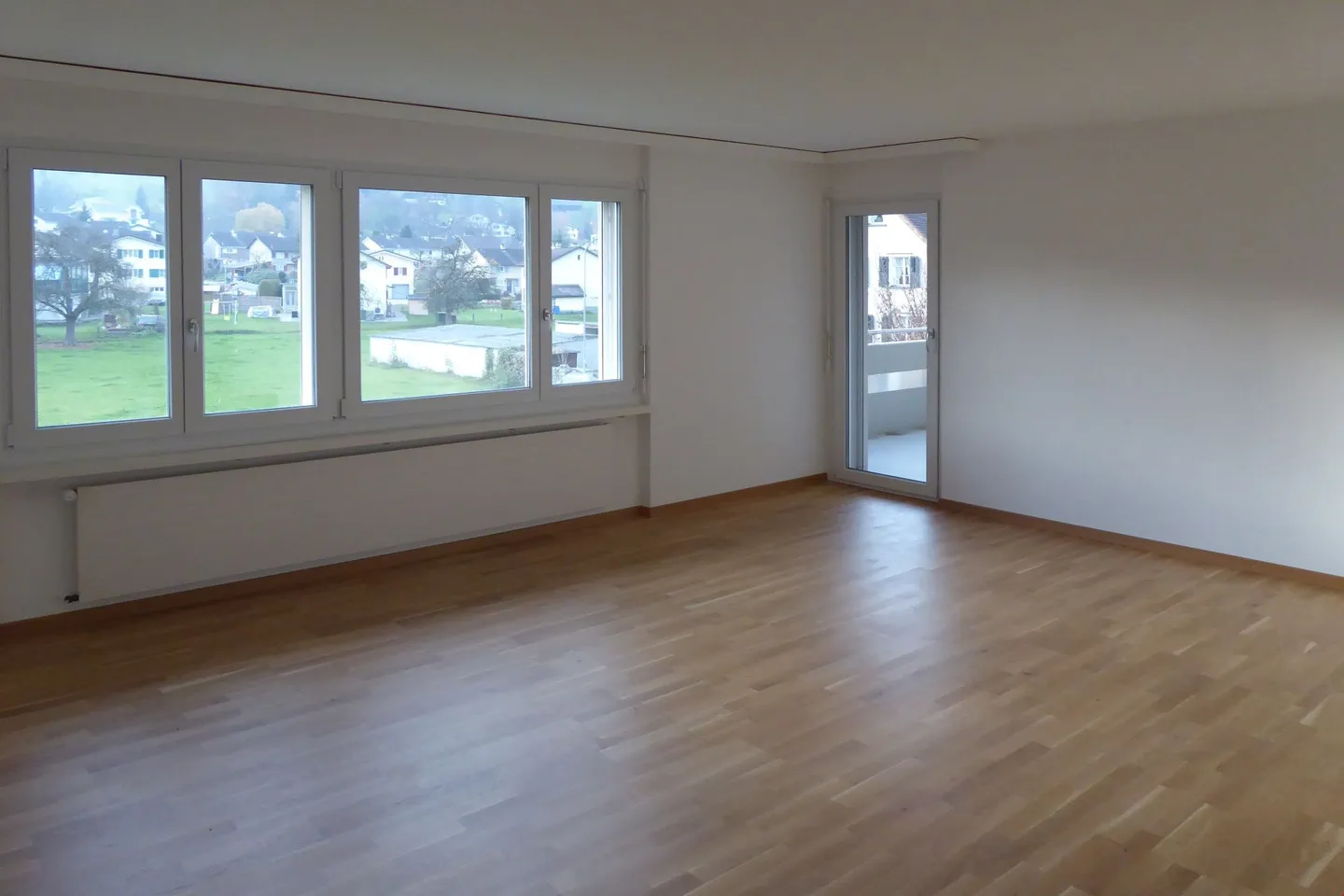 Affittiamo un appartamento 4½ locali quasi nuovo in una posizione bellissima e tranquilla - Foto 10 di 20