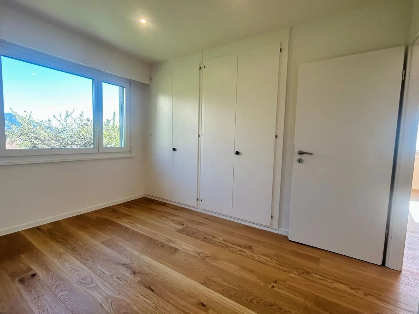 Appartement lumineux 4.5 pièces avec jardin - Photo 5 sur 9