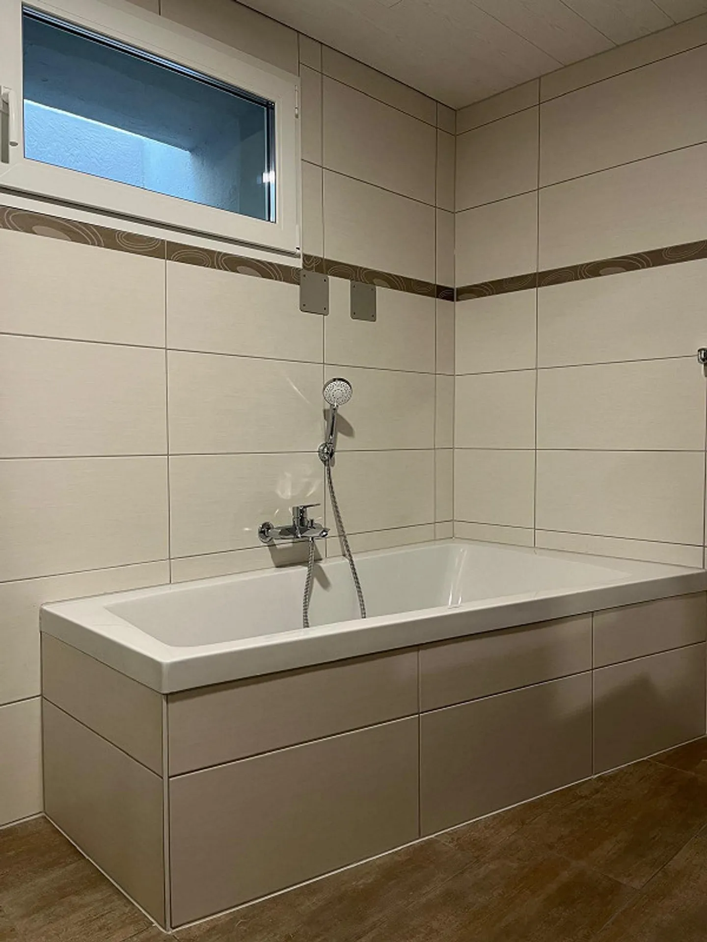 8-Room Single-Family House - Photo 1 of 30