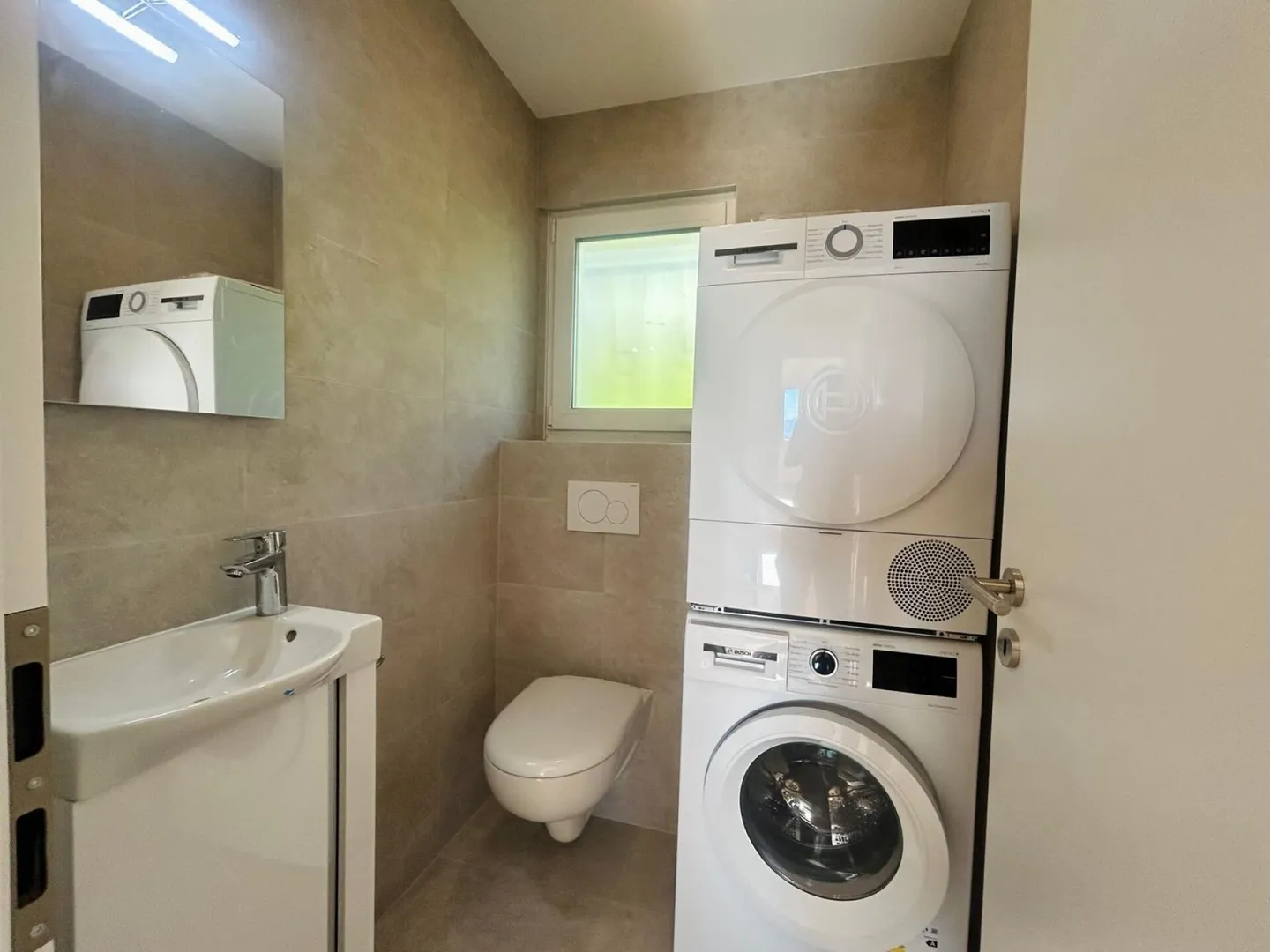 Appartement lumineux 4.5 pièces avec jardin - Photo 8 sur 9