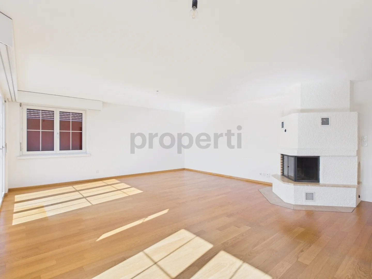 Appartement élégant de 4,5 pièces avec balcon dans un emplacement calme à Lüchingen... - Photo 2 sur 12