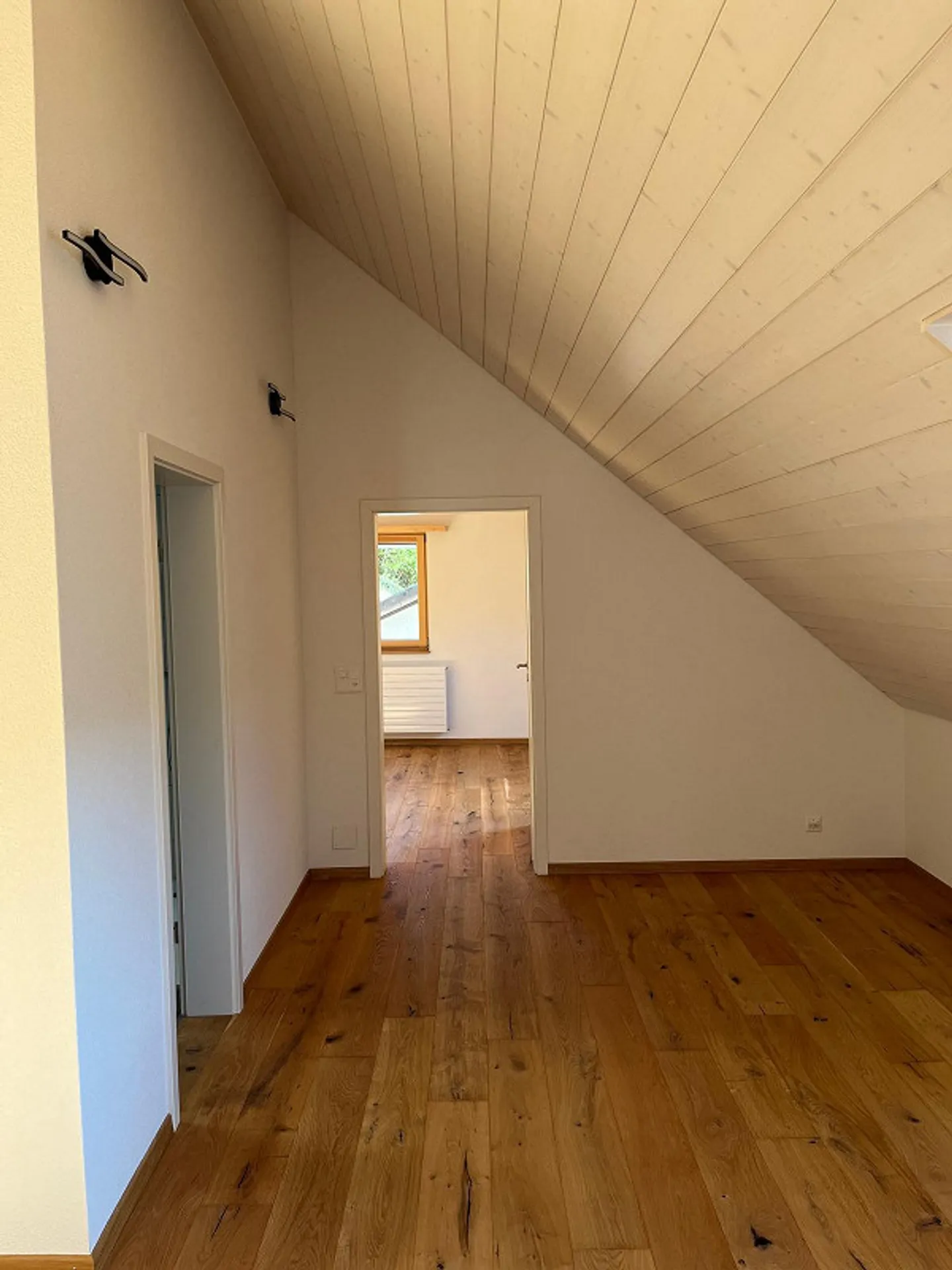 8-Room Single-Family House - Photo 11 of 30