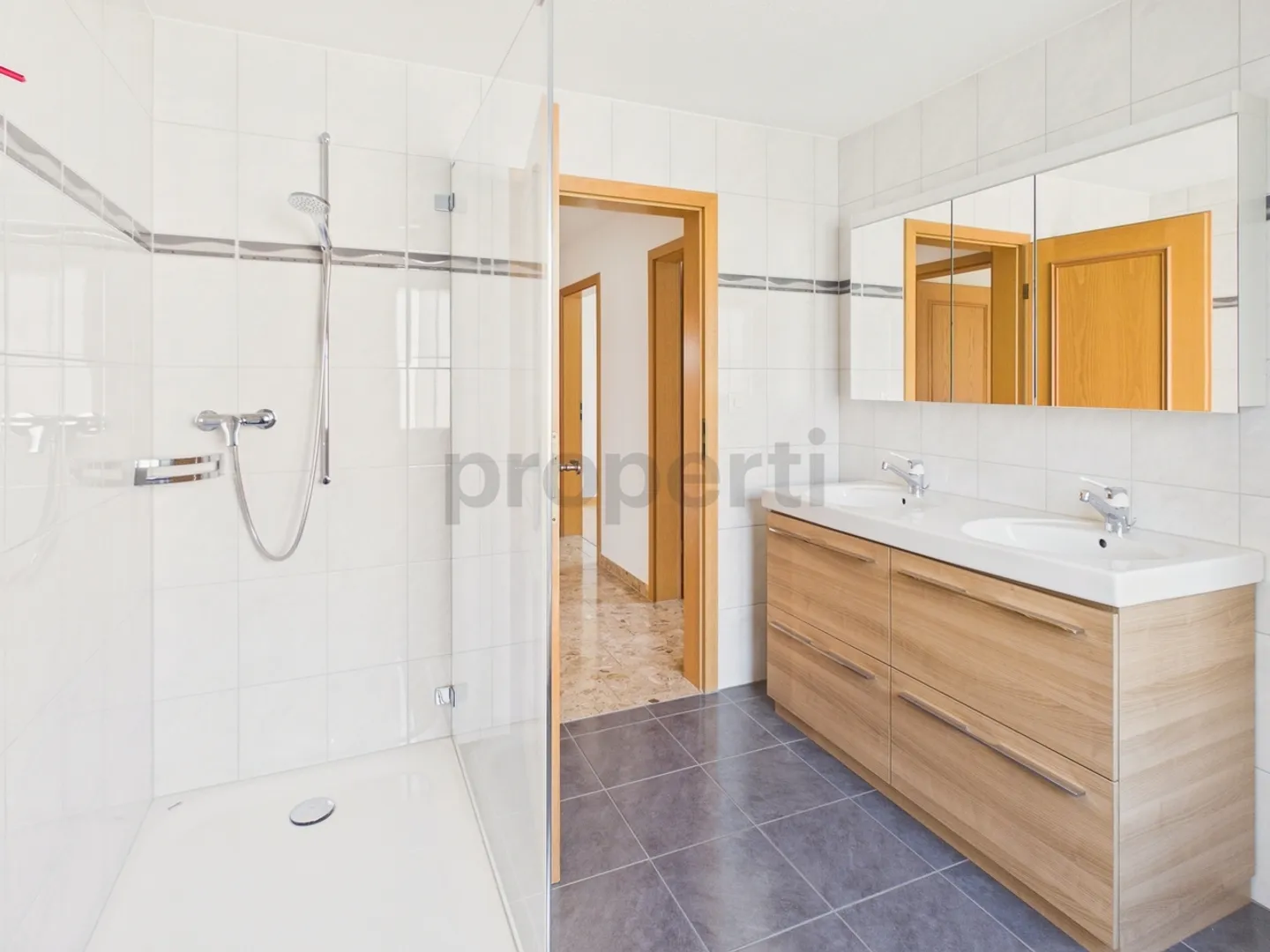 Appartement élégant de 4,5 pièces avec balcon dans un emplacement calme à Lüchingen... - Photo 9 sur 12