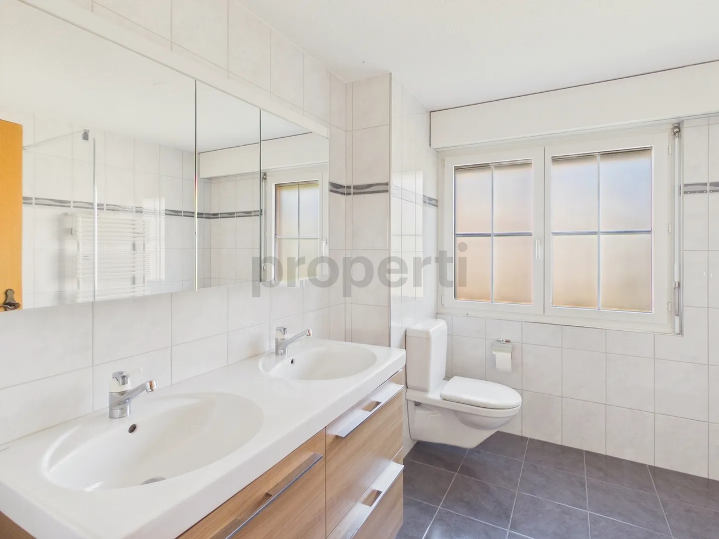 Appartement élégant de 4,5 pièces avec balcon dans un emplacement calme à Lüchingen... - Photo 10 sur 12