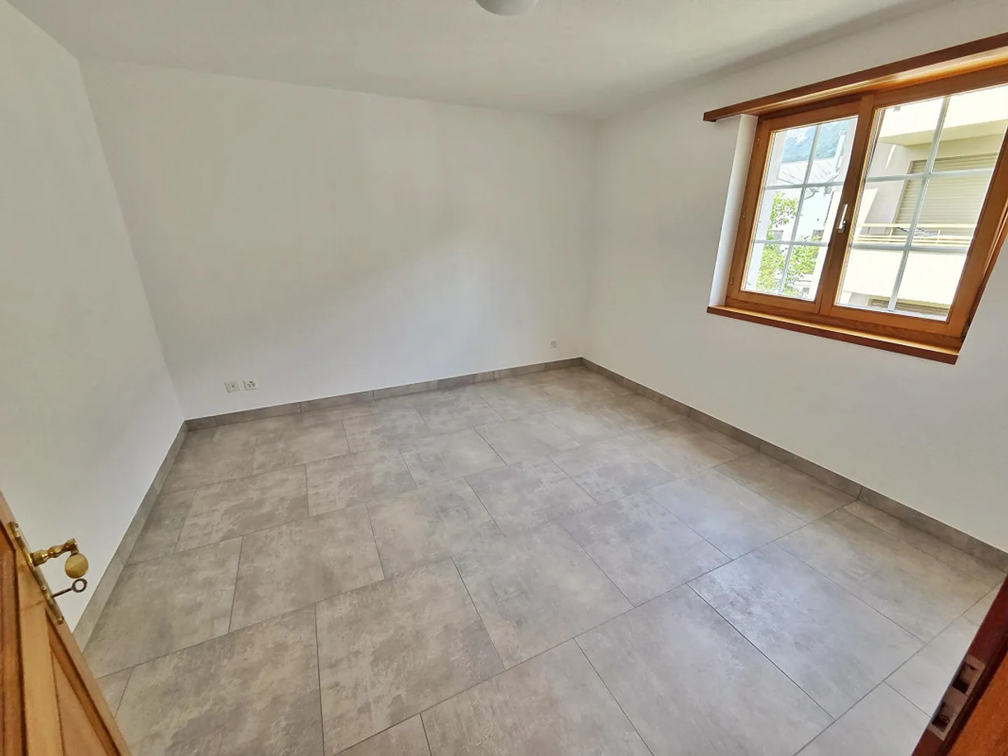 Renovierte Wohnung mit Parkplatz - Foto 5 von 8