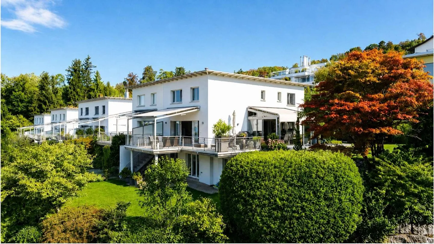 FAMILIENTRAUM MIT SEESICHT: 6.5-Zimmer-Einfamilienhaus in Uetikon a... - Photo 2 sur 13