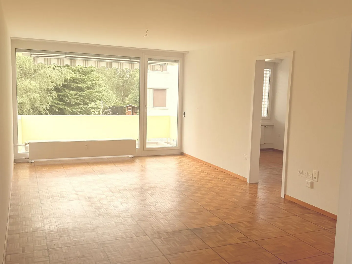 3.5 Room Apartment - Photo 2 of 13
