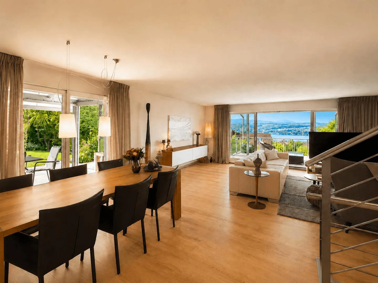 FAMILIENTRAUM MIT SEESICHT: 6.5-Zimmer-Einfamilienhaus in Uetikon a... - Photo 4 sur 13