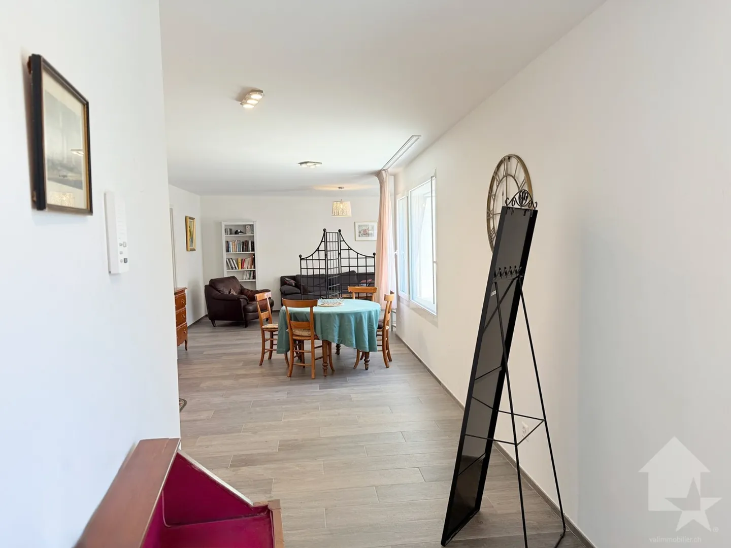 Pretty 2.5 rooms with parking in the city center! - Photo 3 of 20