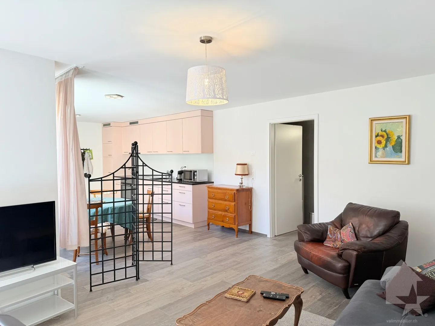 Pretty 2.5 rooms with parking in the city center! - Photo 10 of 20